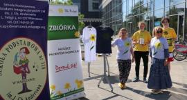 Kiermasz z koszulkami od uczniów ze Szkoły Podstawowej nr 318 [ZDJĘCIA]