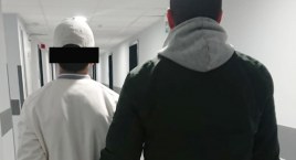 Ukrywał mefedron w samochodzie. Interwencja na ul. Moczydłowskiej [ZDJĘCIA]