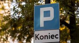 Parking znika na weekend – mieszkańcy proszeni o usu…