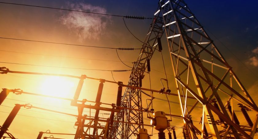 Elektryk Marcin Molski radzi - najlepsze sposoby na oszczędzanie prądu