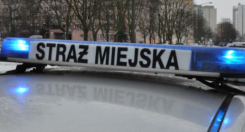 Groźny wypadek na skrzyżowaniu Marsa i Rekruckiej. Trzy osoby poszkodowane 