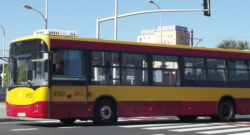 Planujecie podróż komunikacją w tym tygodniu? Do niedzieli spore zmiany!