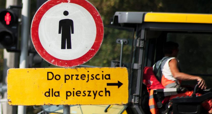 UWAGA: Utrudnienia na głównej ulicy Wawra