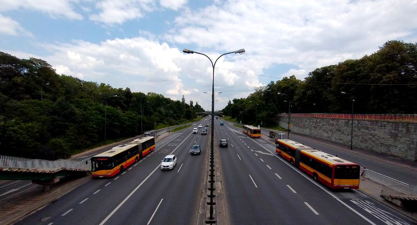 Zwężona Trasa Siekierkowska. Utrudnienia potrwają do końca lipca