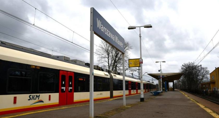 Koniec wakacji i prace remontowe PKP: Zmiana rozkładu jazdy pociągów SKM i KM