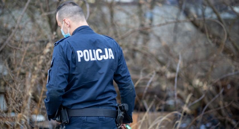 Strzykawki wypełnione heroiną: mieszkaniec Wawra zatrzymany 
