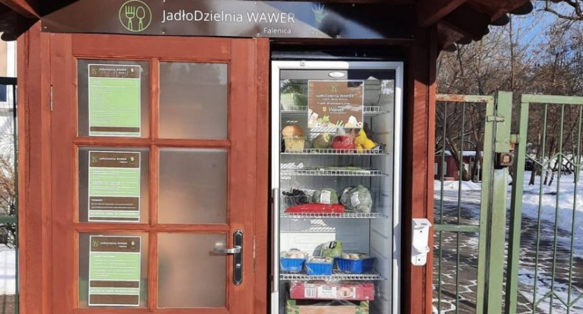Zostało ci jedzenie po świętach? Zanieś do jadłodzielni, nie wyrzucaj!