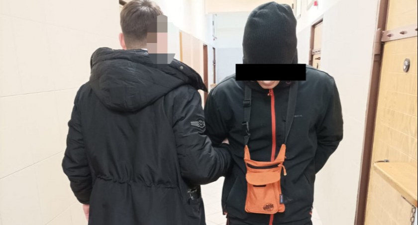 Uciekali po kradzieży, zgubili łupy i zostali zatrzymani