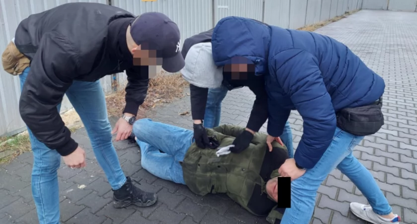 Policjanci z Wawra złapali złodzieja. Straty na ponad 50 tys.