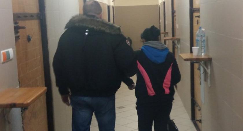 Rumunki okradały domy. Policjanci zatrzymali obie przedsiębiorcze panie