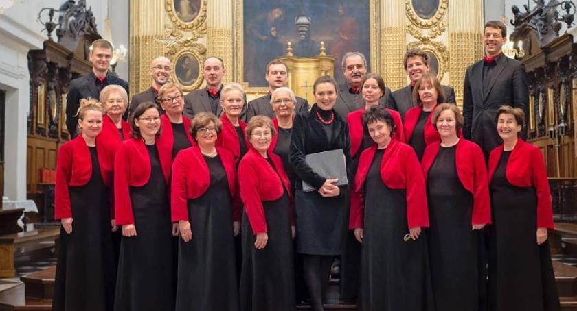 Falenicka muzyczna uczta  w wykonaniu znakomitych Warszawskich chórów.