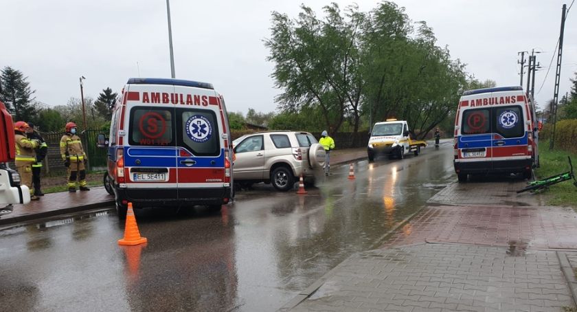 Czołowe zderzenie dwóch samochodów na ul. Skalnicowej