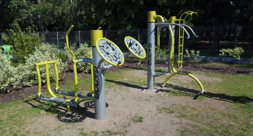 Nowe siłownie plenerowe w Wawrze