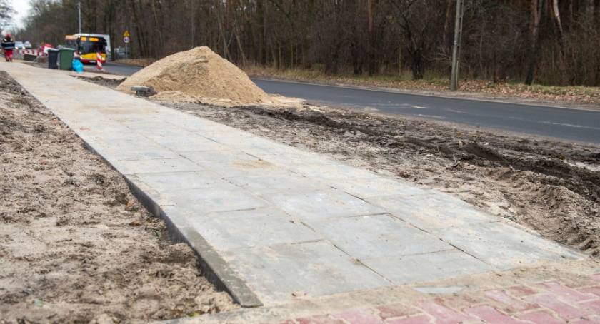 Mieszkańcy ulicy Lucerny zyskają nowy chodnik