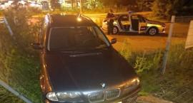 Rozbił BMW na ogrodzeniu i poszedł do domu