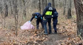 Porzucone w lesie 700 gramów narkotyków odnalezione