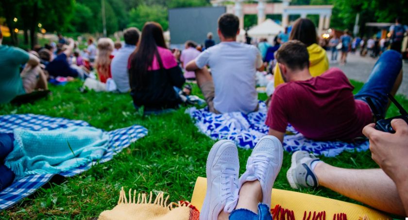 Letnie Kino Plenerowe w Wesołej