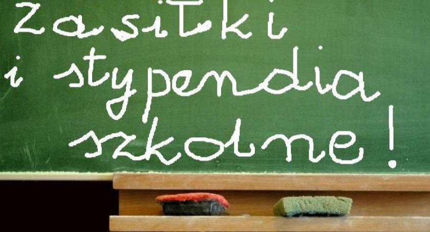 Zasiłki i stypendia szkolne - dzielnica oferuje pomoc. Pilnujcie terminu!