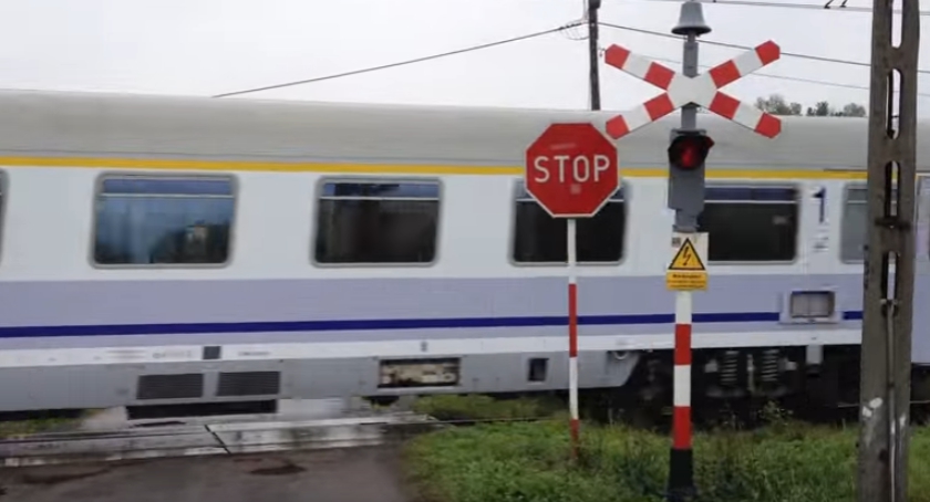 Bezkolizyjne przejazdy na trasie Warszawa - Sulejówek. Miasto podpisało umowę z PKP