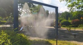 Kurtyny wodne w Wesołej już działają! [LOKALIZACJE]