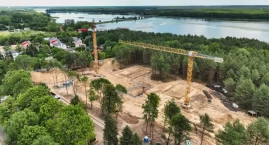 Zdjęcie przedstawia: Serock inwestuje w najmłodszych – ruszyła budowa nowoczesnej szkoły i żłobka w Wierzbicy