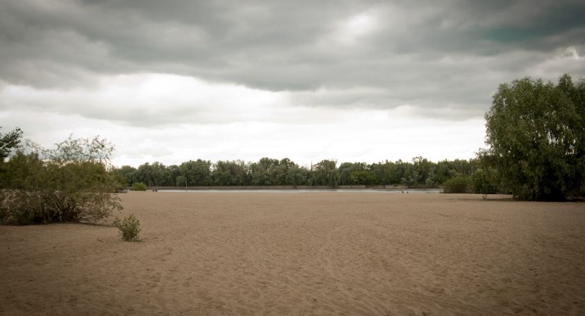 Plaża Wilanów Zawady: miejsce odpoczynku czy dzikie wysypisko? 