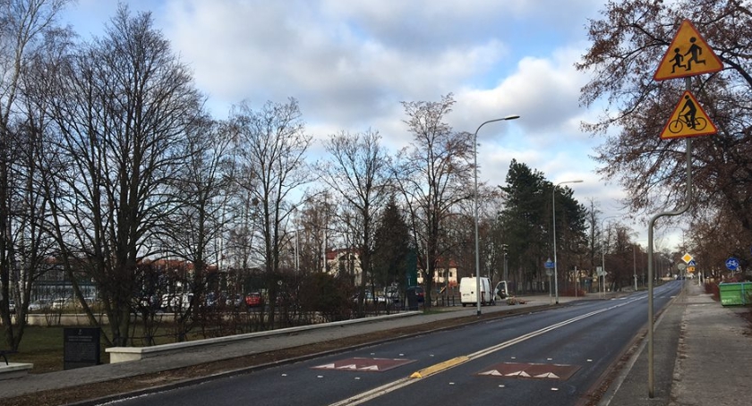 Progi zwalniające na ulicy Przyczółkowej. Będzie bezpieczniej