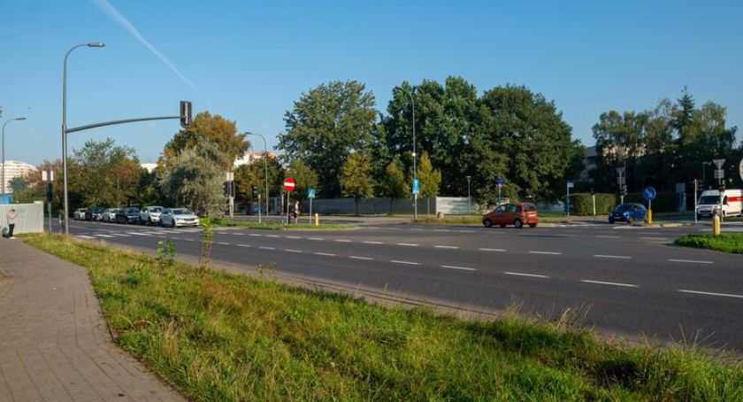 Przebudowa skrzyżowania Wilanowskiej i Kosiarzy