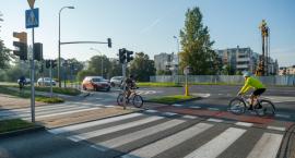 Nowy wjazd do miasteczka Wilanów: przebudowa skrzyżowania Wilanowskiej i Kosiarzy