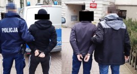 Zaatakowali bezbronną kobietę, po czym ją okradli 