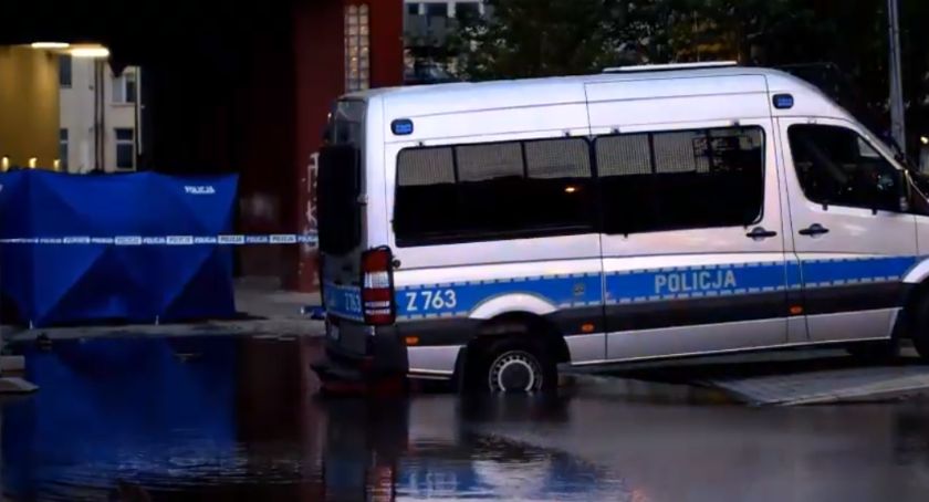 Tragiczny wypadek przy Wolskiej. Nastolatka spadła z dachu pustostanu
