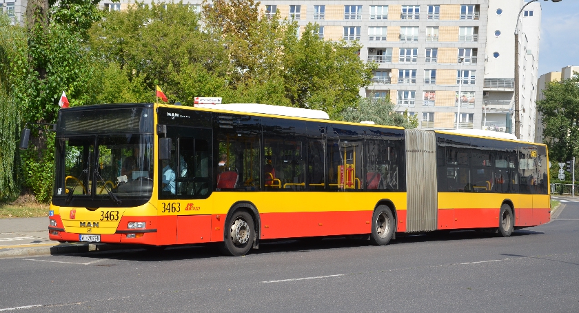 Autobus 523 kursuje częściej.