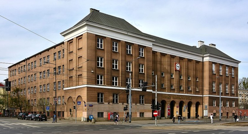 Pamiętajcie o oświadczeniu o wartości sprzedaży napojów alkoholowych!
