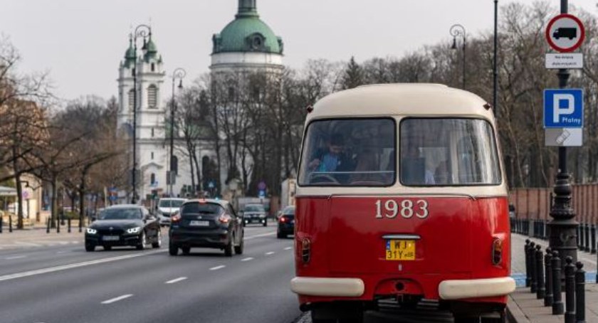 Przejazdy ogórkiem po Woli