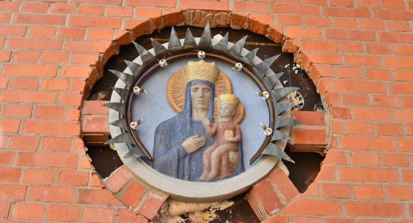 Symbol Woli wrócił po renowacji. Teraz w nowym miejscu