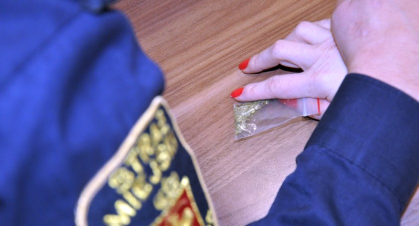 48-latka spała na trawie obok Lasku na Kole