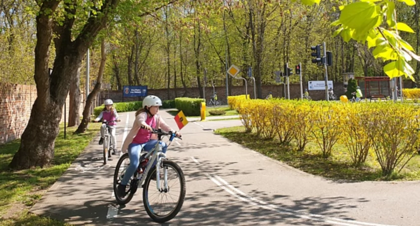Strażnicy miejscy zapraszają na piknik Zdrowo-Rowerowo