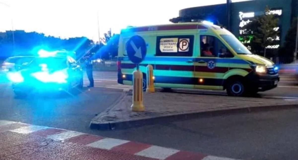 Zakrwawiona kobieta na jezdni. Wypadek na Woli