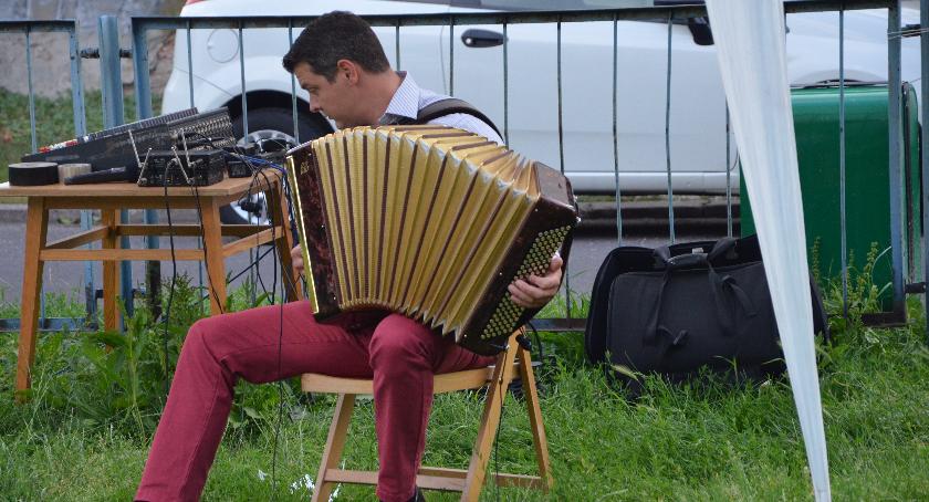 Wolanie słuchali melodii warszawskich