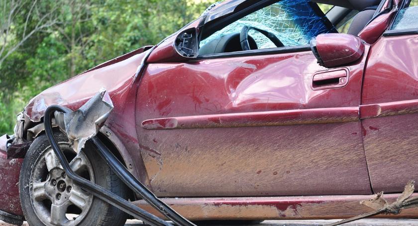 Wypadek samochodowy na rondzie Lubomirskiego