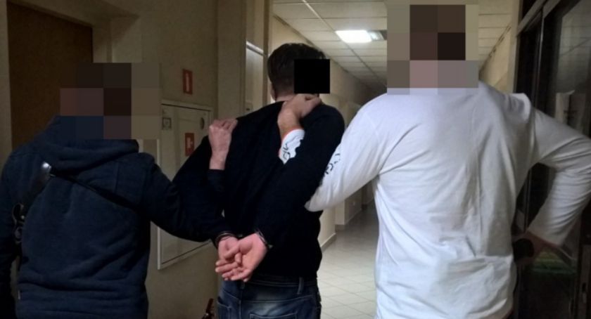 Przemycał Syryjczyków, trafił w ręce wolskiej policji