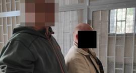 50-latek znęcał się nad własną siostrą. Interweniowali wolscy policjanci