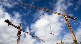 Ustawiają dźwig - nie przejedziesz ul. Łucką