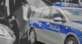 Stłuczka na Woli. Auta zderzyły się z hukiem
