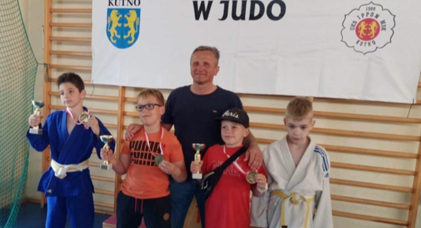 Trzy złote medale z  XV -tych Otwartych  Mistrzostw Kutna dla zawodników UKS Siódemka.