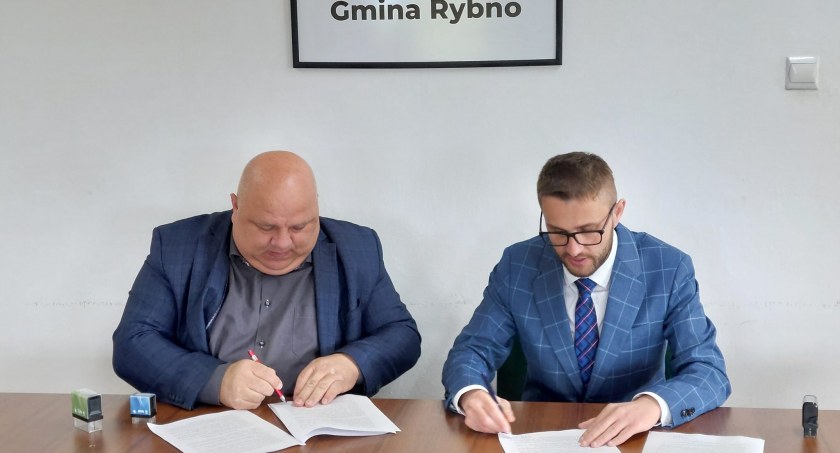  Gmina Rybno: 20 tys. zł dotacji na turnieje i zajęcia treningowe dla Centrum Szkolenia Piłkarskiego w Rybnie, umowa podpisana