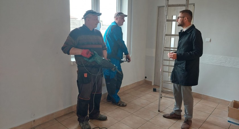 Gmina Rybno: Rozpoczął się remont Ochotniczej Straży Pożarnej w Rybnie, inwestycja za prawie 850 tys. zł