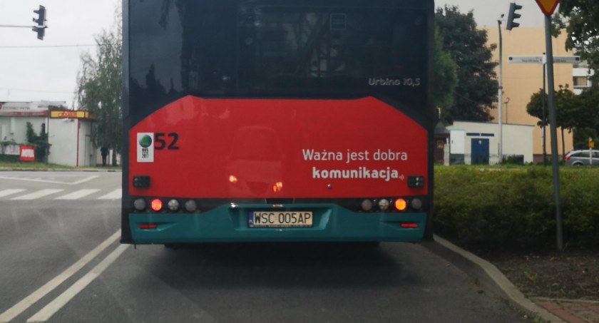 Autobusem do Żelazowej Woli za darmo - wakacyjny rozkład jazdy 