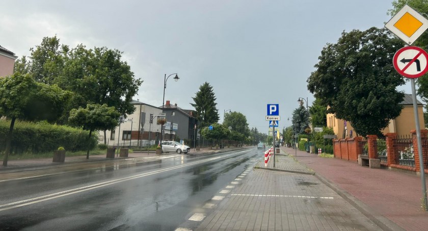Sochaczew po ulewie - zalane ulice i posesje [FOTO]