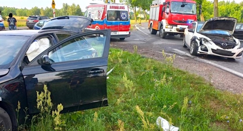 Poranny wypadek z udziałem dwóch pojazdów 